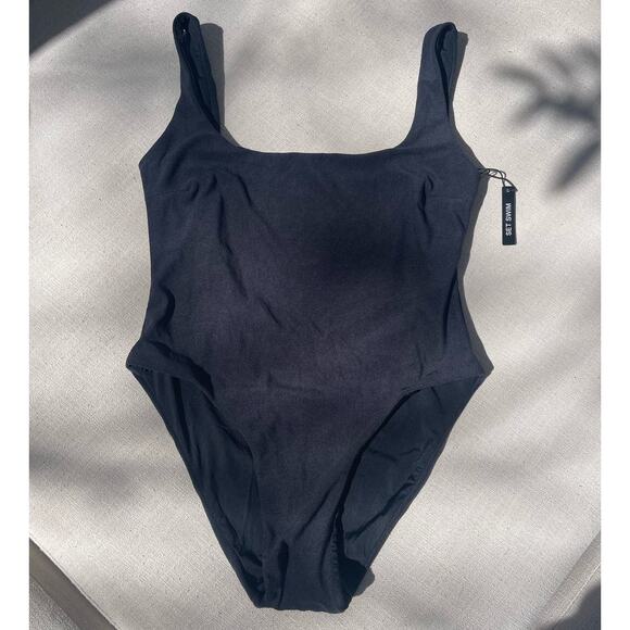 SET Active | NWT Black Baby French Terry U Bra One Piece Bathing Suit M - Picture 1 of 9